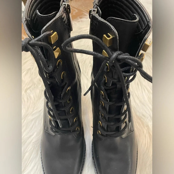 Michael Kors RARE Bastian black leather lace-up heeled ankle boots 8M - Picture 7 of 15